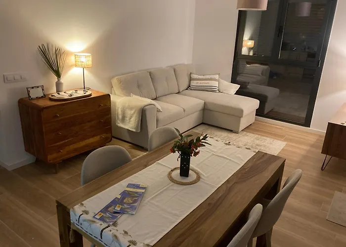 Gandia Playa Moderna - nuevo con piscina y parking, 2 banos, playa 300 m, grau 300 m